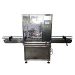 Automatický stroj na uzatváranie nití do pohárov na krém s podávačom uzáverov a vibrátorov