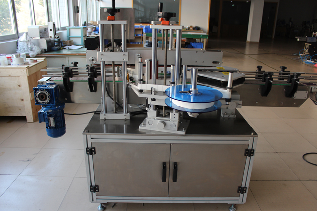 obojstranný štítkovač (2).JPG