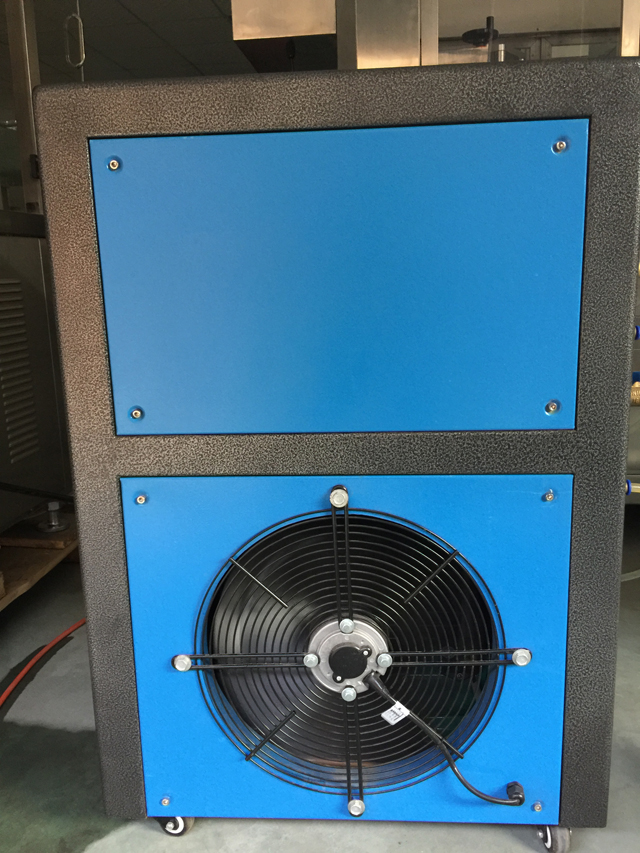 auxilliary equipment for filling sealing machines chladič pre plniace tesnenie rúrok.jpg