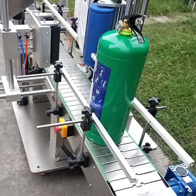 etiketovací stroj cylinder.jpg