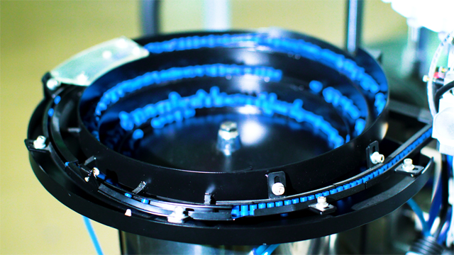 uzávery misky kŕmenie.jpg