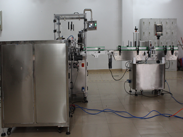 Aranžovanie fliaš pre E liquid line.jpg