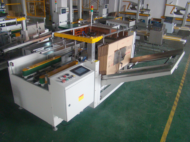 kartónový stavač automatická továreň.JPG