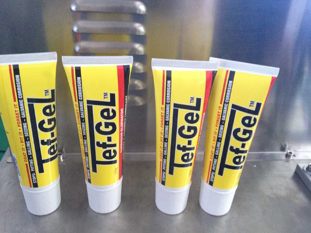 zváranie vzoriek pomocou ultrazvukového tesnenia trubíc.jpg