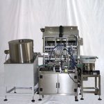 Monoblokový stroj na plnenie malých fliaš s olejom na starostlivosť o vlasy a lisom