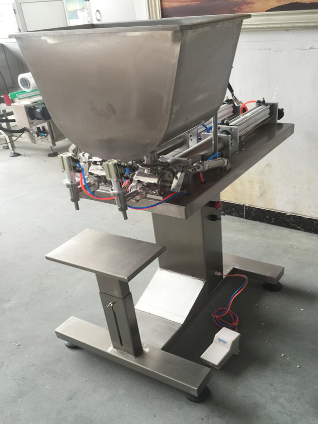 filling machinery stroje.jpg