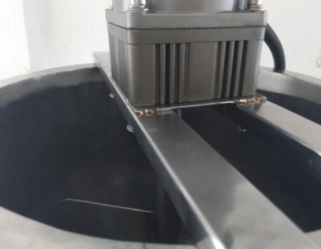 miešacia časť (1).jpg