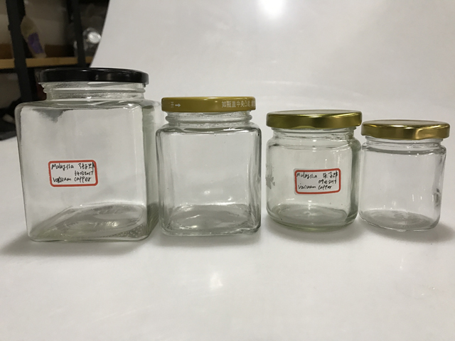 fľaše a uzávery na vákuové uzávery.jpg