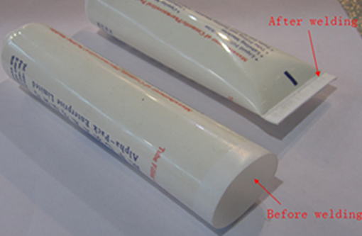 welding samples by ultrasonic tube sealer zváranie vzoriek pomocou ultrazvukového tesnenia trubíc.jpg