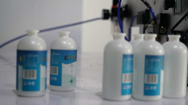 etiketovacie zariadenie.jpg