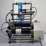 Poloautomatické okrúhle fľaše Stroj na označovanie injekčných liekoviek