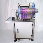 Poloautomatický stroj na označovanie vlajkou klobás