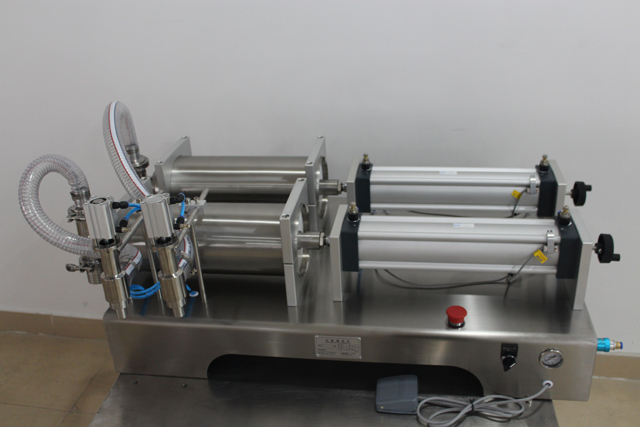 pneumatické plniace stroje poloautomatické.jpg