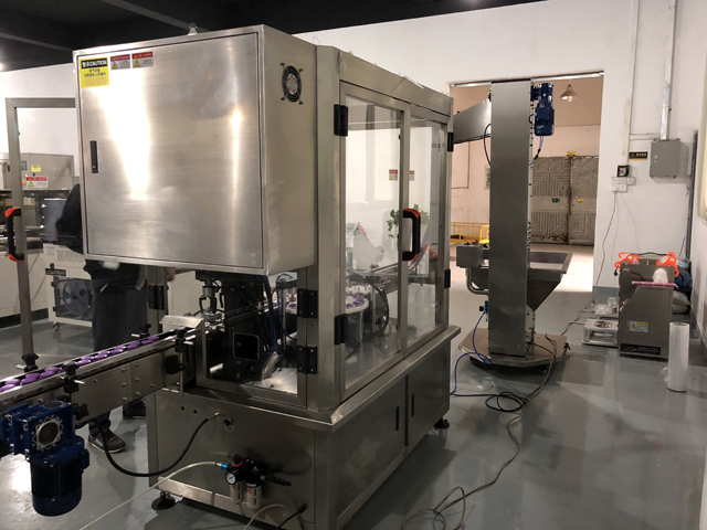 kresba zaváracích krémových téglikov stroj (2).jpg